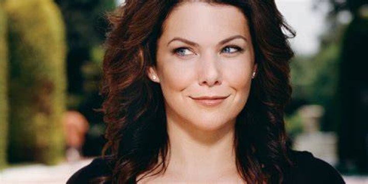 13 Qualities That Make Lorelai Gilmore Everyone's Favorite Person