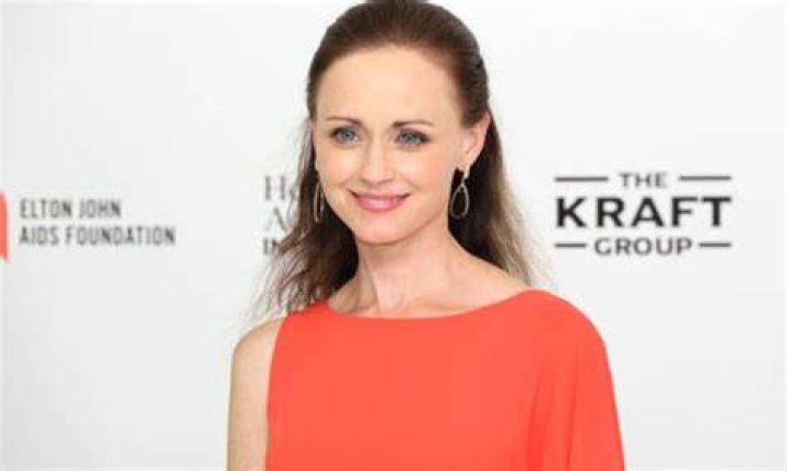Alexis Bledel Net Worth Net Worth Lists