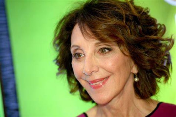 Andrea Martin (Actress) Bio, Net Worth, Married, Husband, Parents