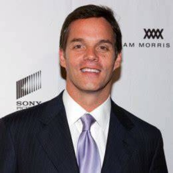 Bill Hemmer Wiki, Age, Height, Spouse, Family, Net Worth, Bio