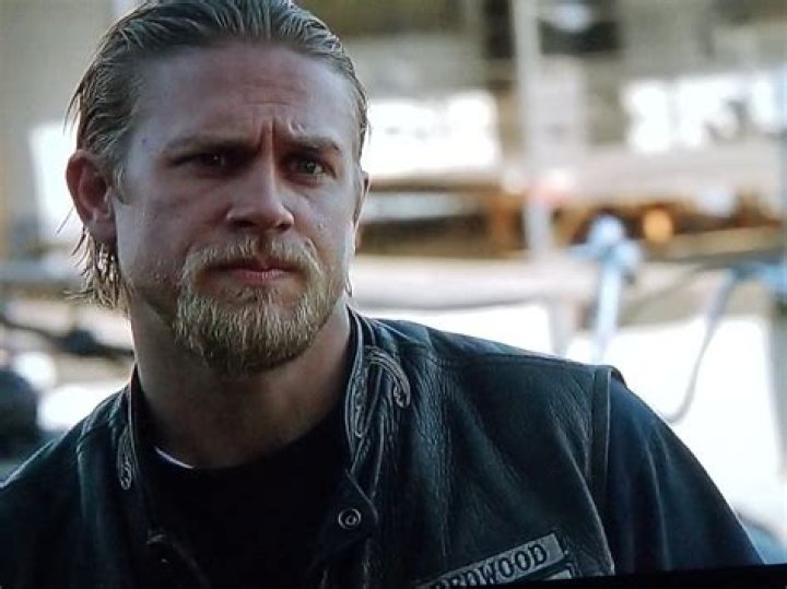 Charlie hunnam plays jax teller on sons of anarchy Charlie hunnam