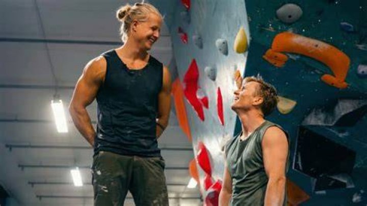 CLIMBING VS GYMNASTICS // Magnus Midtb&oslash; // [English subtitles] // HELT