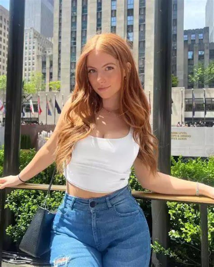 Cristina Carmella on Twitter "https// / Twitter