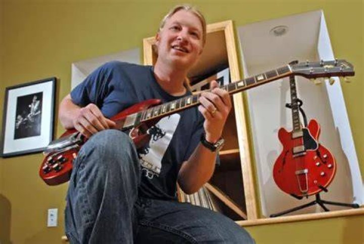 Derek Trucks Bio, Net Worth 2023, Age, Birthday, Height & Career