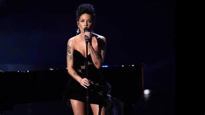 Halsey's Parents Dropped Out of College after Getting Pregnant with Her