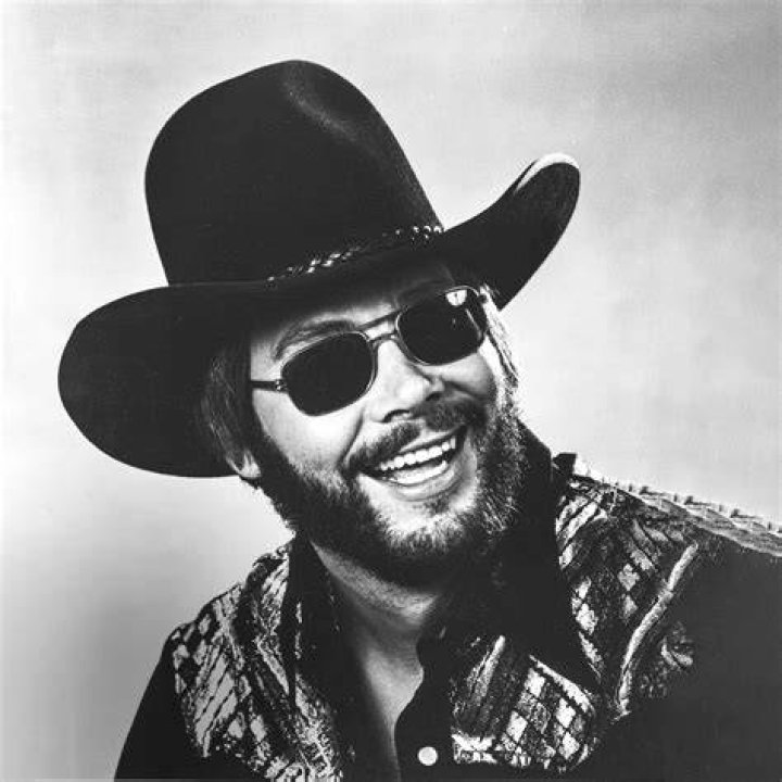 Hank Williams Jr.'s daughter Katherine, 27, killed in car accident [Video]