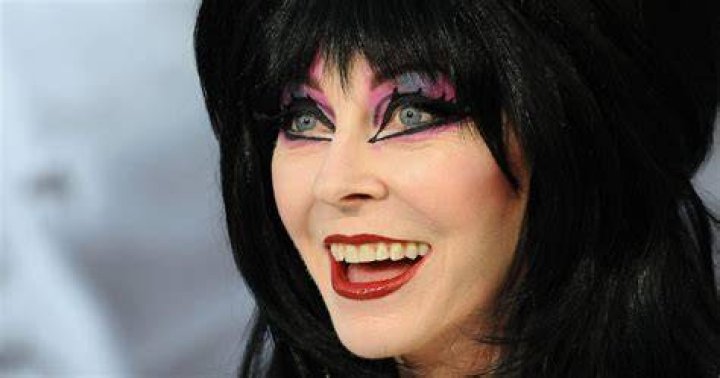 Horror Icon Elvira Reveals She&rsquo;s Been In A 19Year Relationship With A