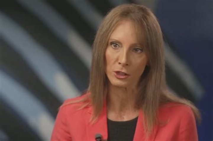 How Old Is Debora Patta Husband Lance Levitas? Their Age Gap And Family