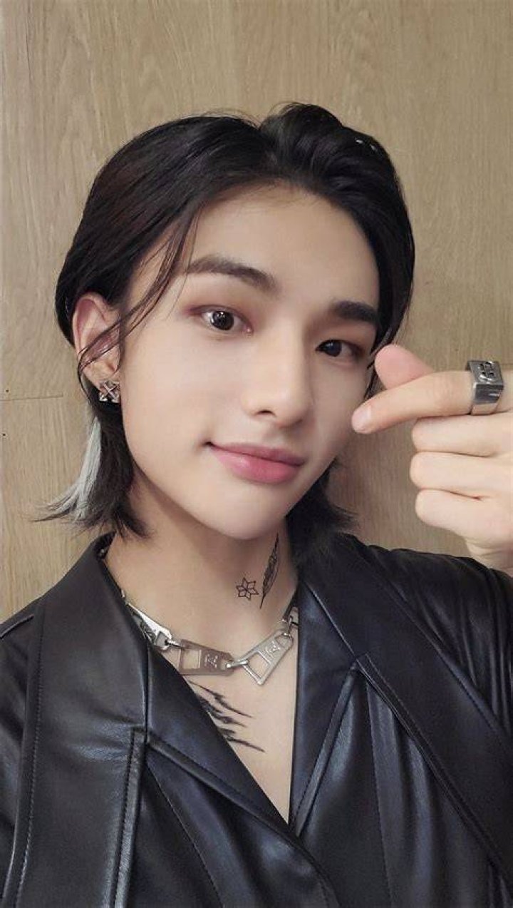 hyunjin pics on Twitter "HYUNJIN 현진&hellip; " J Pop, Felix, Day6, Little Star, Photocard, Lee Know