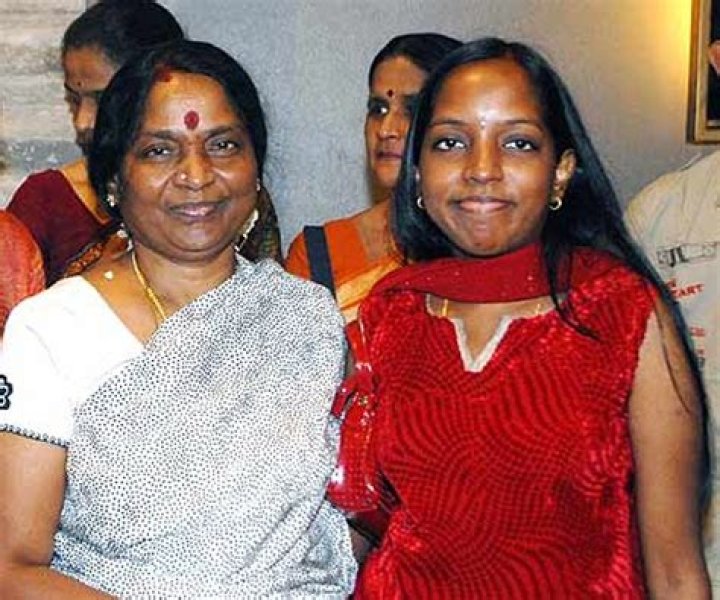 Ilayaraja wife carthopde
