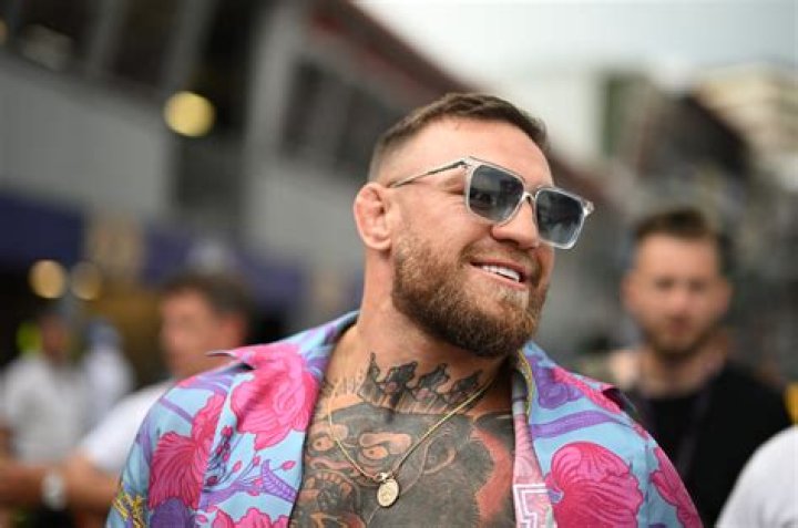 Is Conor McGregor on OnlyFans? Bathwater boxer Ebanie Bridges luring