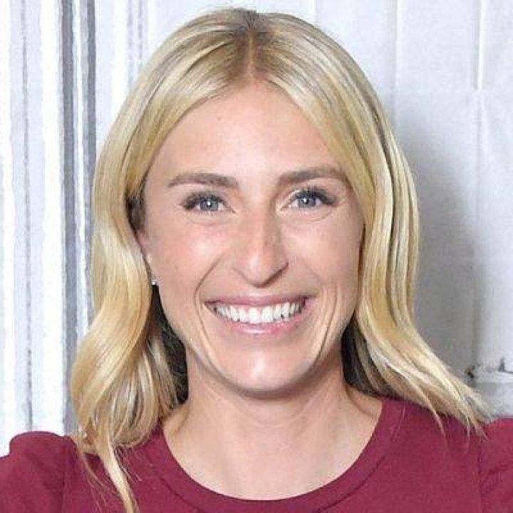Jasmine Roth Wiki, Bio, Age, Salary, Husband, Net Worth, HGTV Height
