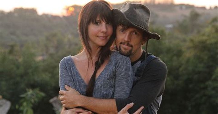 Jason Mraz Marries Christina Carano In Beautiful Hometown Ceremony