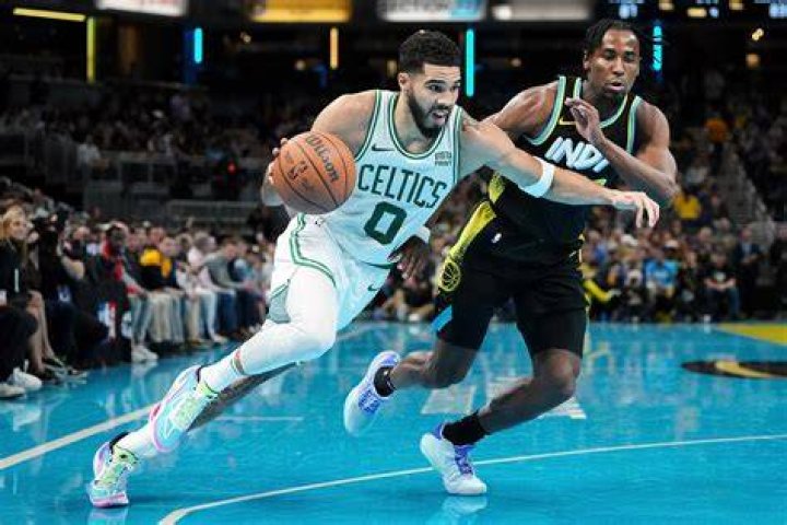 Jayson Tatum's wife Ella Mai Will Be Ready To Brawl With Zach LaVine's