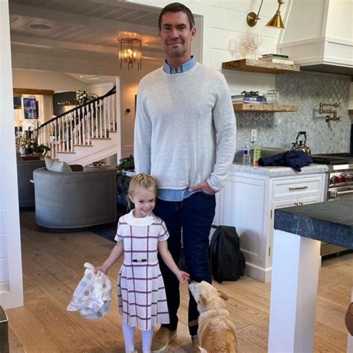 Jeff Lewis Shares New Photo of Daughter amid Custody Battle