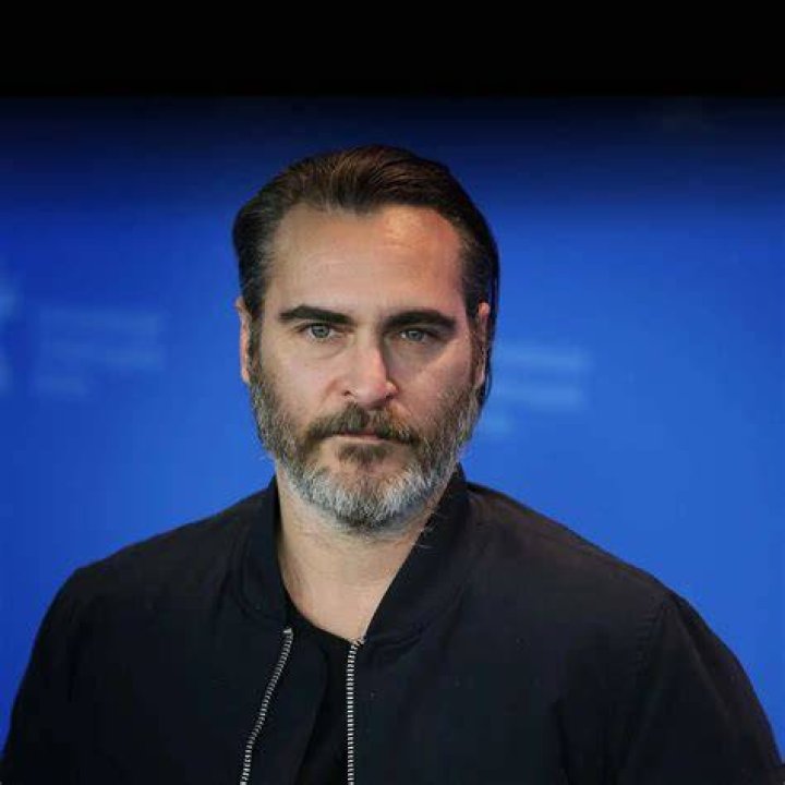 Joaquin Phoenix's lips mocked here's what everyone should know about