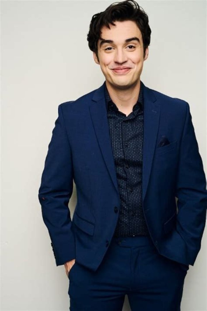 Joey Bragg Biography