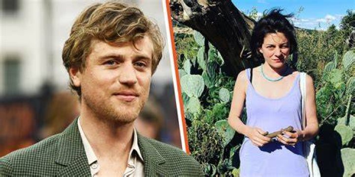Johnny Flynn Maried, Wife, Son, Net worth, Career, Wiki, Age, Bio, Family