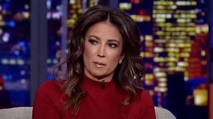 Julie Banderas FOX News r/hot_reporters