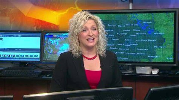 KCCI says farewell to Metinka Slater YouTube