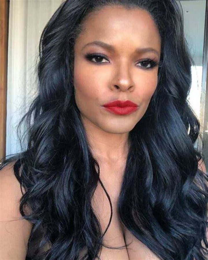 Keesha Sharp Biography, Age, Height, Husband mrDustBin