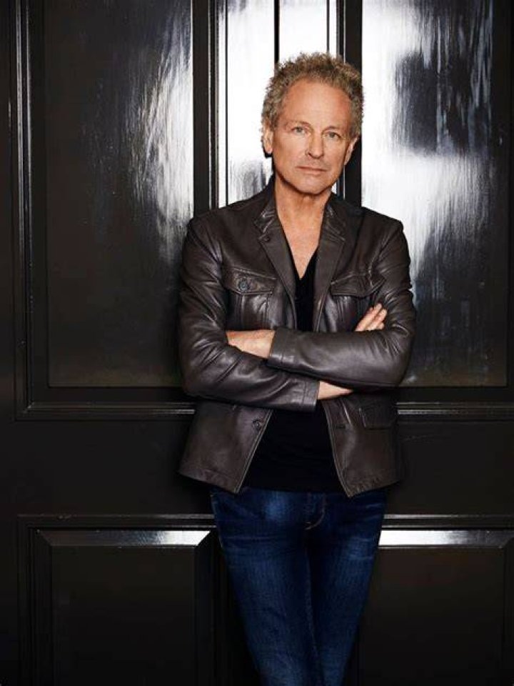 Lindsey Buckingham Announces Spring 2020 Solo Tour See Dates
