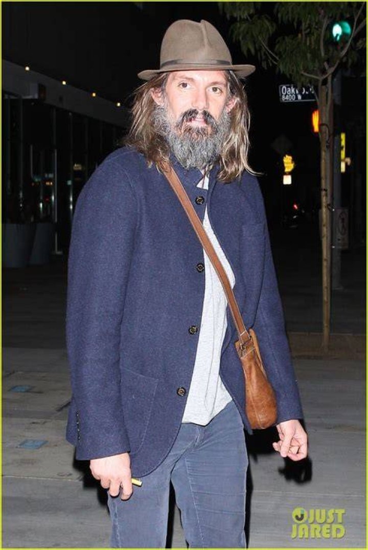 Lukas Haas Still Looks Unrecognizable with His Shaggy Grey Beard Photo