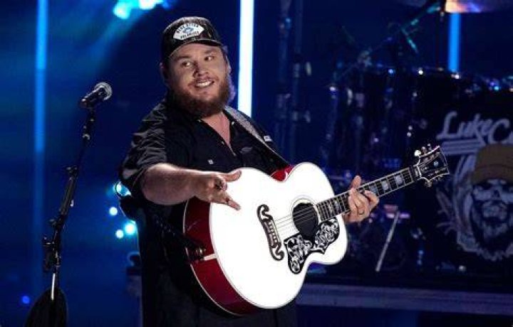 Luke Combs: Unraveling The Heartbreak Behind His Music