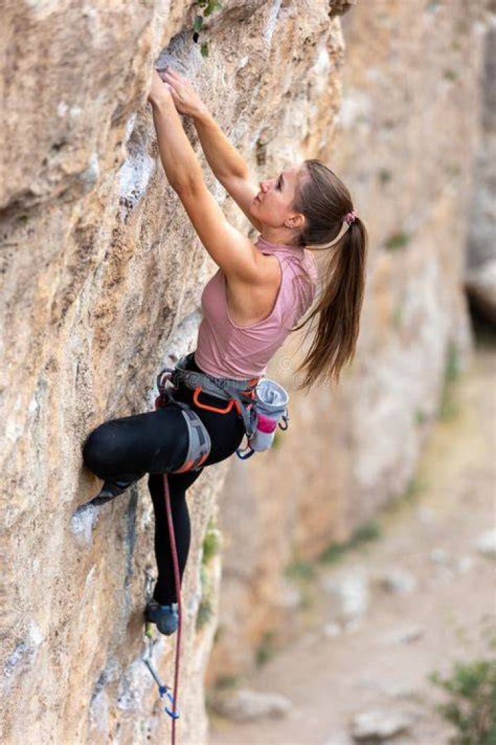 Magnus Midtbø Climbing girl, Rock climbing, Bouldering
