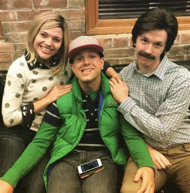 Mallory Everton Boyfriend, Age, Married, Studio C【 Wiki Bio 】Husband