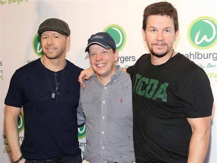 Mark, Paul & Donnie Wahlberg from Famous Celebrity Brothers E! News