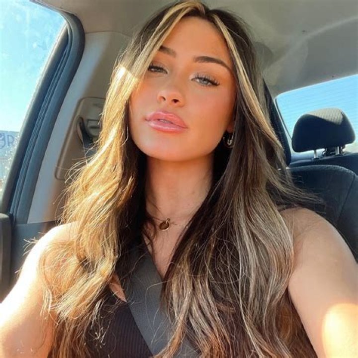 mckinleyrichardson Nude Leaks OnlyFans