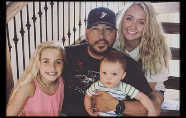 Meet Jason Aldeans Children Keeley, Kendyl, Memphis and Navy Rome [Pics]