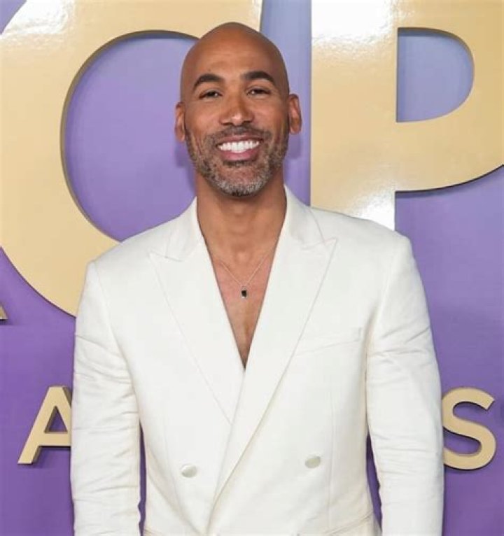 Melvin Robert IMDb