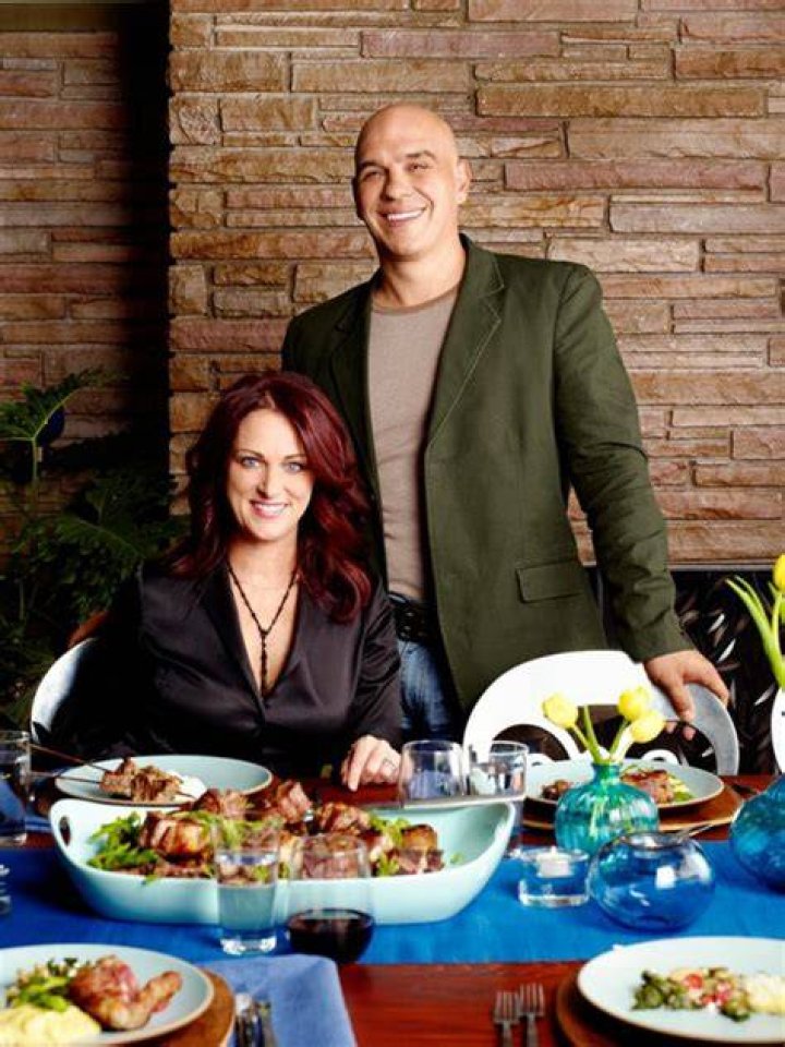Michael Symon Married Liz Shanahan in 1994; know about their family and children