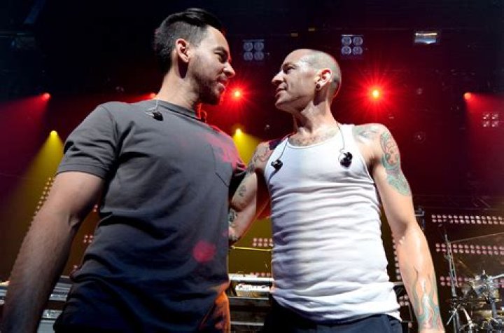 Mike Shinoda and Chester Bennington, photo credit original image