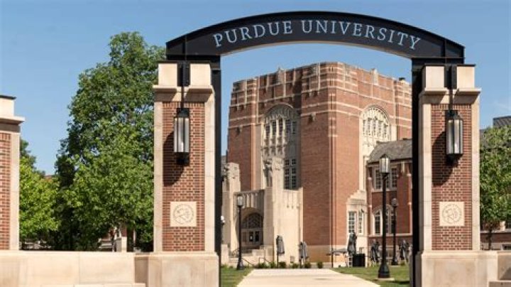 Purdue's Zach Edey opts to withdraw from NBA draft