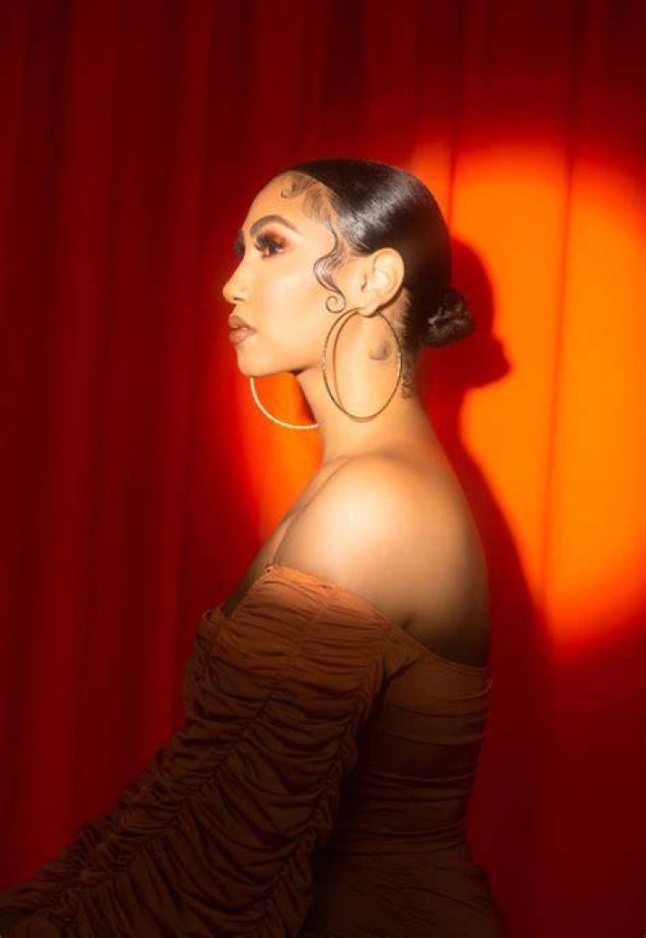 Queen Naija / From Heartbreak to A No. 1 Debut Album