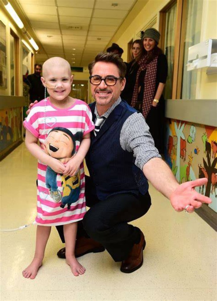Robert Downey Jr. Visits Sick Kids At London Children's Hospital HuffPost