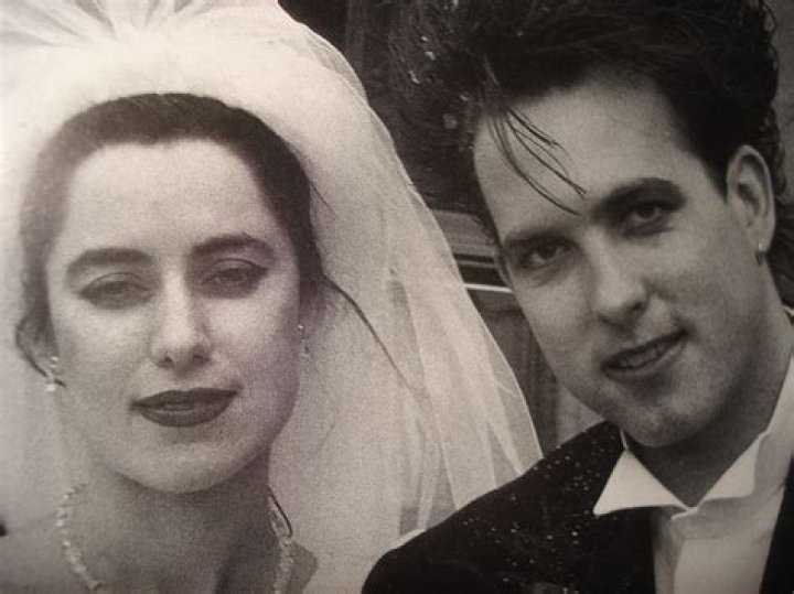 Robert Smith Married Mary Poole in 1988; Living Blissful Married Life