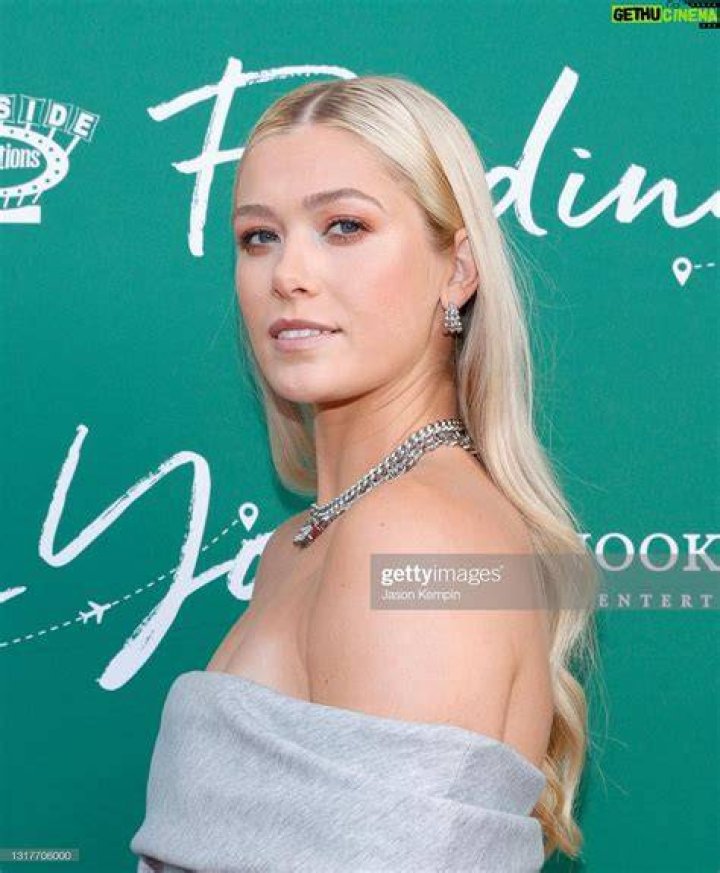Rose Reid Biography, Wiki, Age, Height, Boyfriend, Net Worth, Acting Career