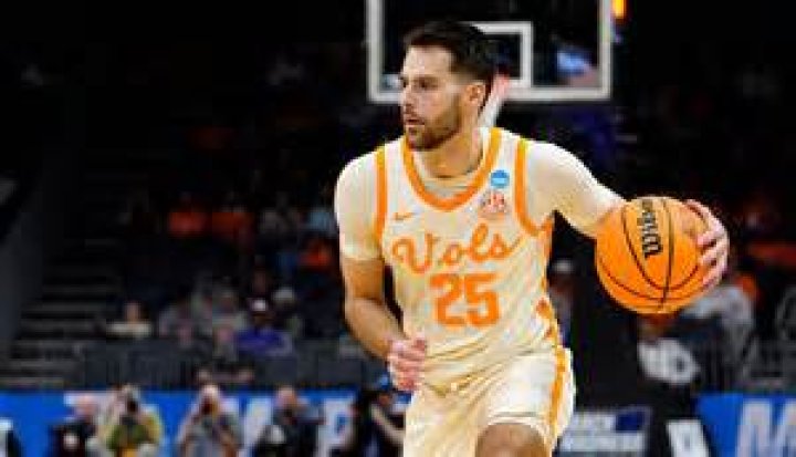 Santiago Vescovi to withdraw from NBA Draft, return to Tennessee