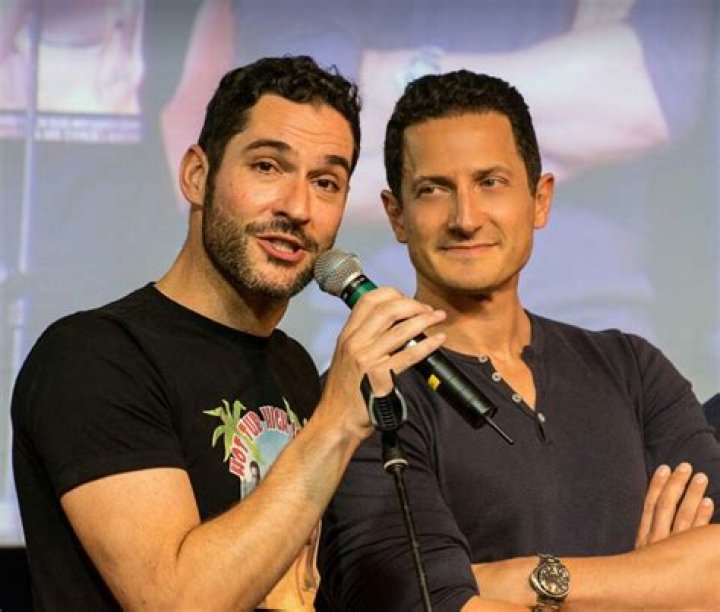 Sasha Roiz and Tom Ellis Tom ellis, Sasha roiz, Tv actors