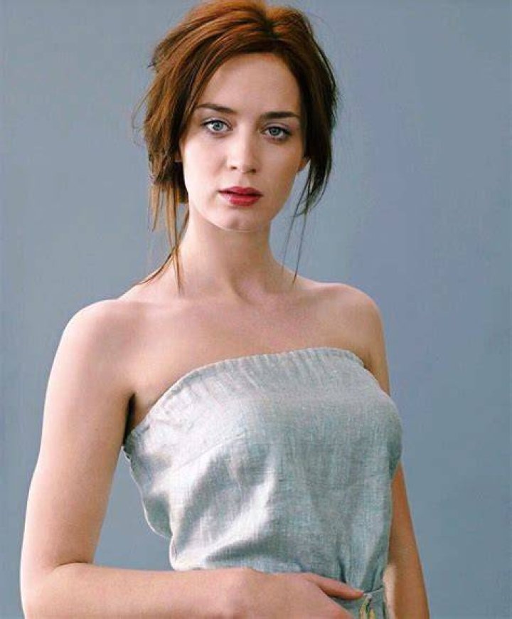 Starlets (Posts tagged Emily Blunt) Emily blunt, Beautiful celebrities, Feminine beauty