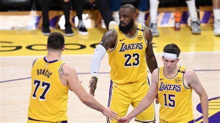 The Lakers' Treatment of Frank Vogel Has Created an Ugly Problem That