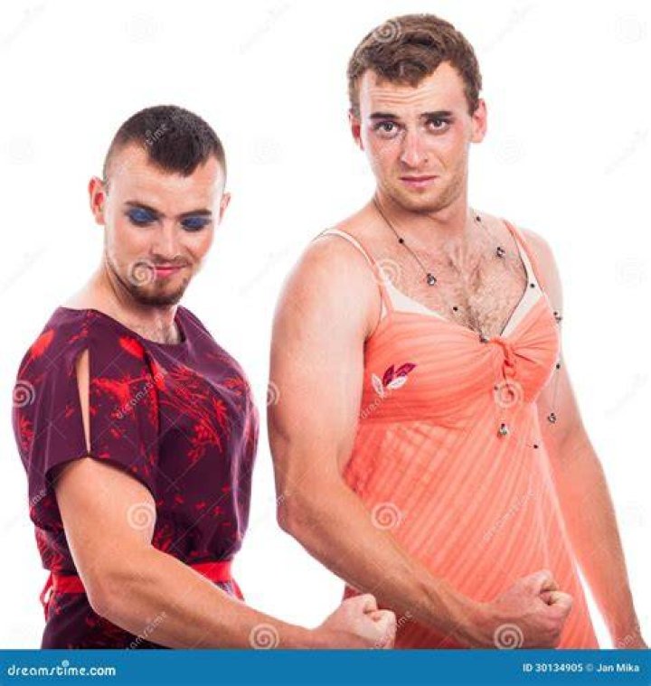 Travestis forts image stock. Image du musculaire, verticale 30134905