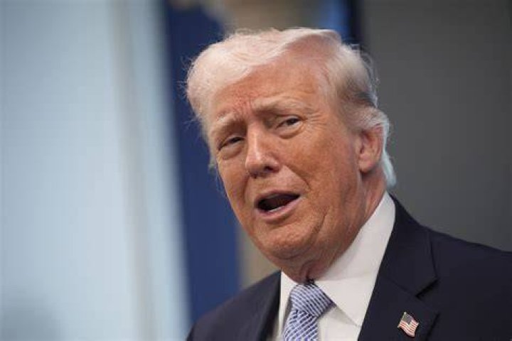 Trump emite un perd&oacute;n de &uacute;ltimo segundo al exesposo de la tramposa fiscal Jeanine Pirro de Fox News