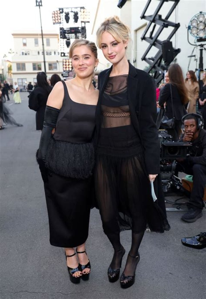Unveiling Grace Van Patten: Hollywood's Rising Star