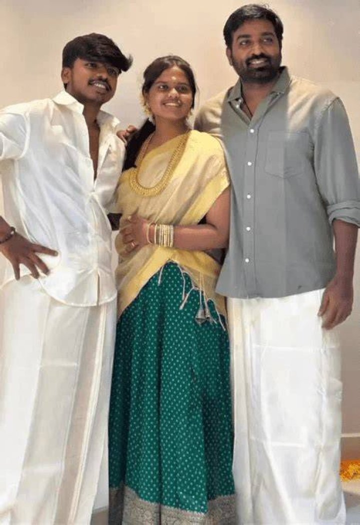 Vijay Sethupathi Family Photos The actor stated jessy supported and encouraged him when he