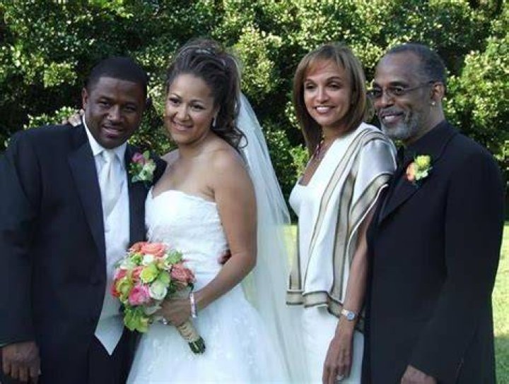 Who is Pam Moore Married to? Is Pam Moore Married? News